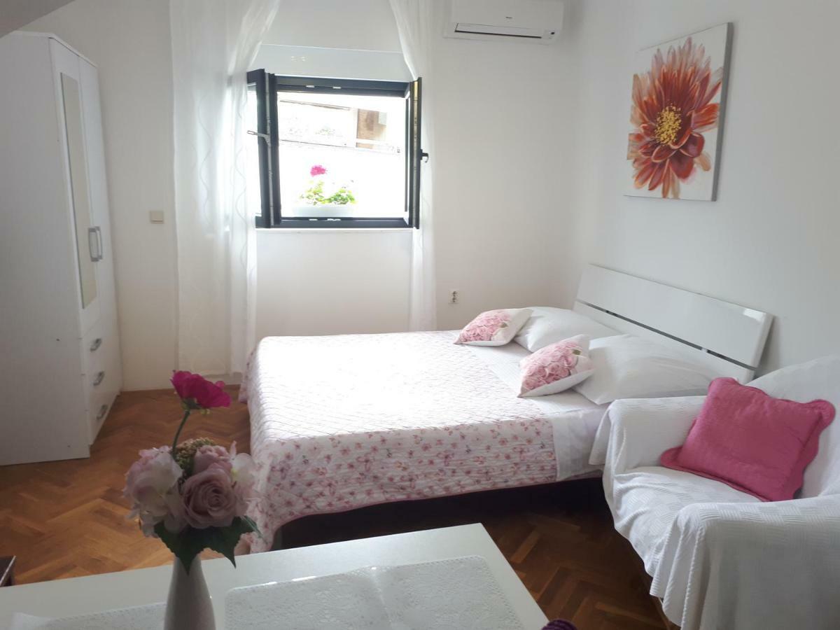 Apartments Ivano Сплит Екстериор снимка